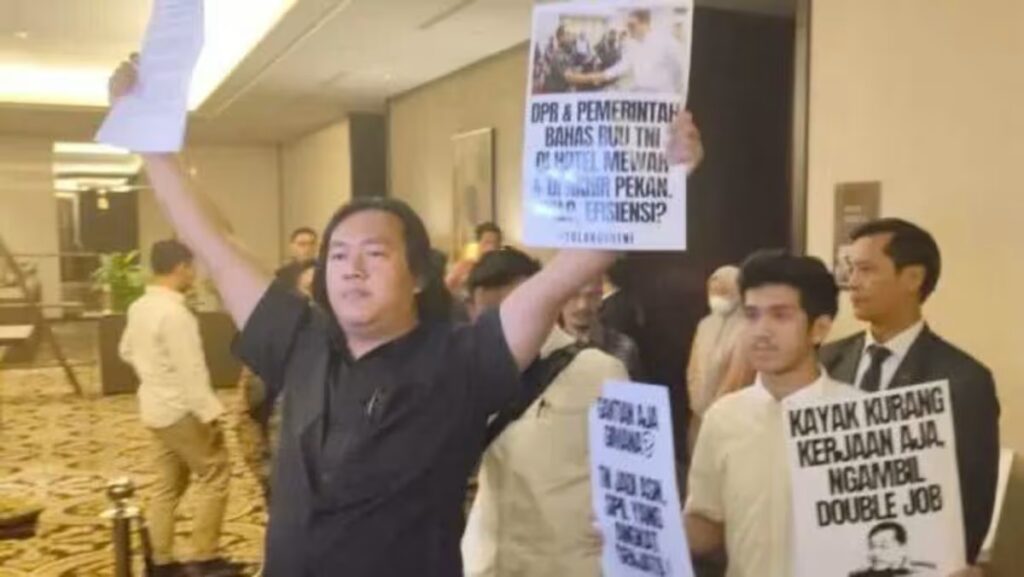 Calls for justice mount as Indonesian activist maimed in acid assault | USAEMALL.com