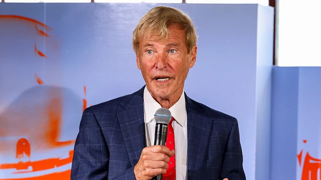 Sports agent Leigh Steinberg proposes NFL ticket answer for households | USAEMALL.com