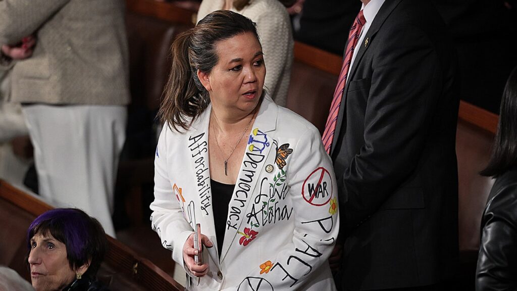 Rep. Jill Tokuda explains why she did not stand throughout Trump’s viral SOTU second | USAEMALL.com