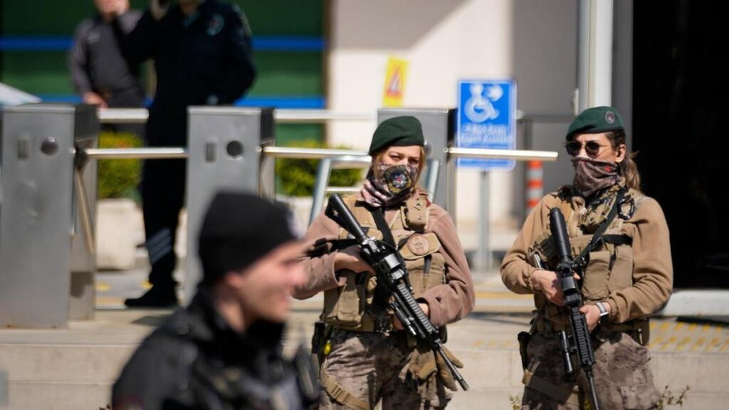 Turkey detains 9 over assault close to Israeli consulate | UNW