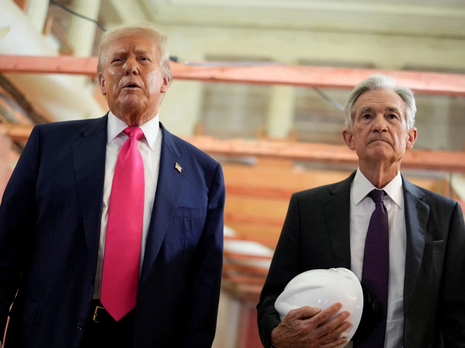 Trump escalates threats to fireside US Federal Reserve Chair Powell | Banks News | UNW