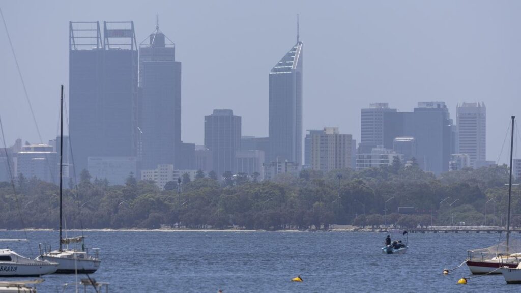 Perth wakes to smoke haze blanketing CBD as commuters wake to sturdy odor and low visibility | UNW