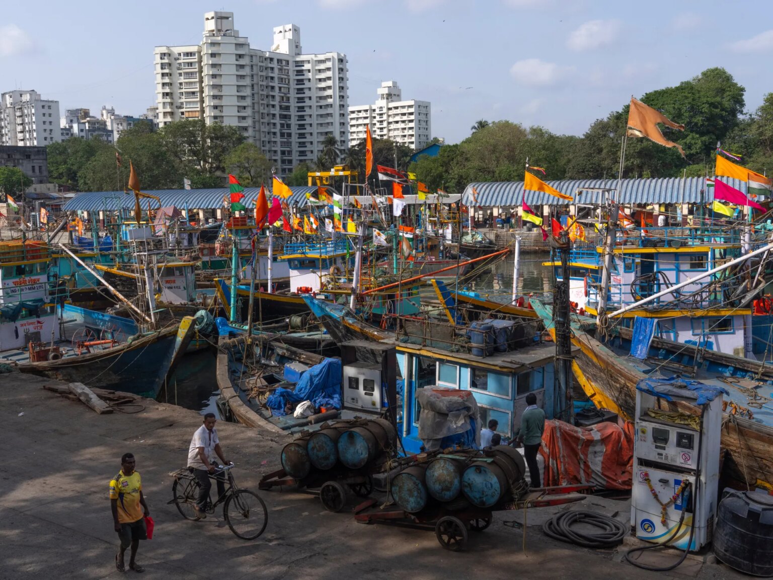 Mumbai’s historic dock quietens as gasoline disaster chokes fishing commerce | Oil and Gas News | UNW