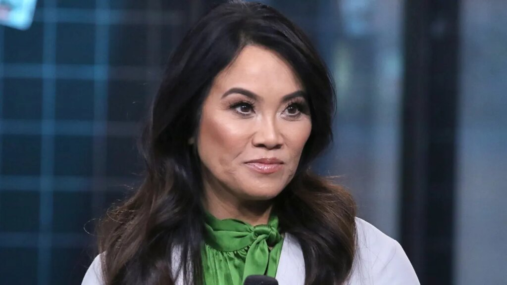 ‘Dr Pimple Popper’ star had stroke on set, mistook it for warm flash | UNW
