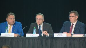 Saskatchewan municipal leaders collect for annual SUMA bear pit – Regina | UNW