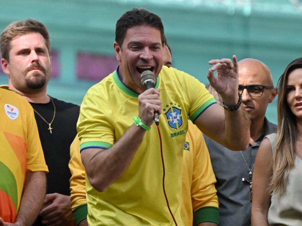 Lula asks US to ship ex-intelligence chief to Brazil after ICE arrest | Jair Bolsonaro News | UNW