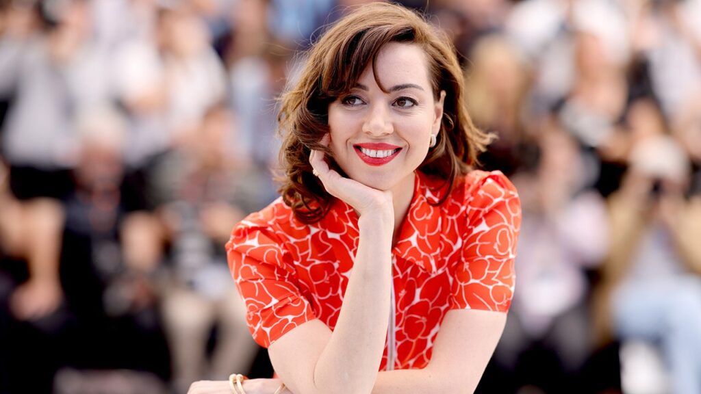 Aubrey Plaza publicizes she is pregnant together with her first youngster | UNW