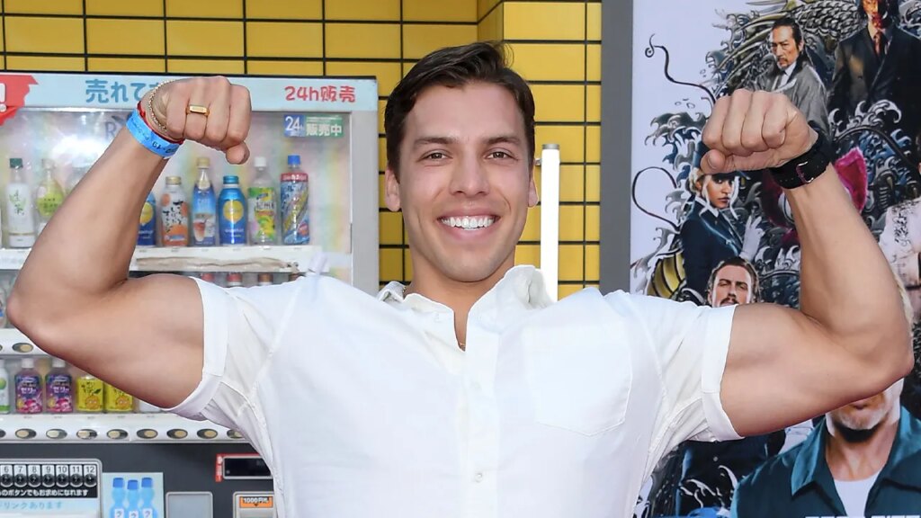 Arnold Schwarzenegger’s son Joseph Baena wins bodybuilding occasion | UNW