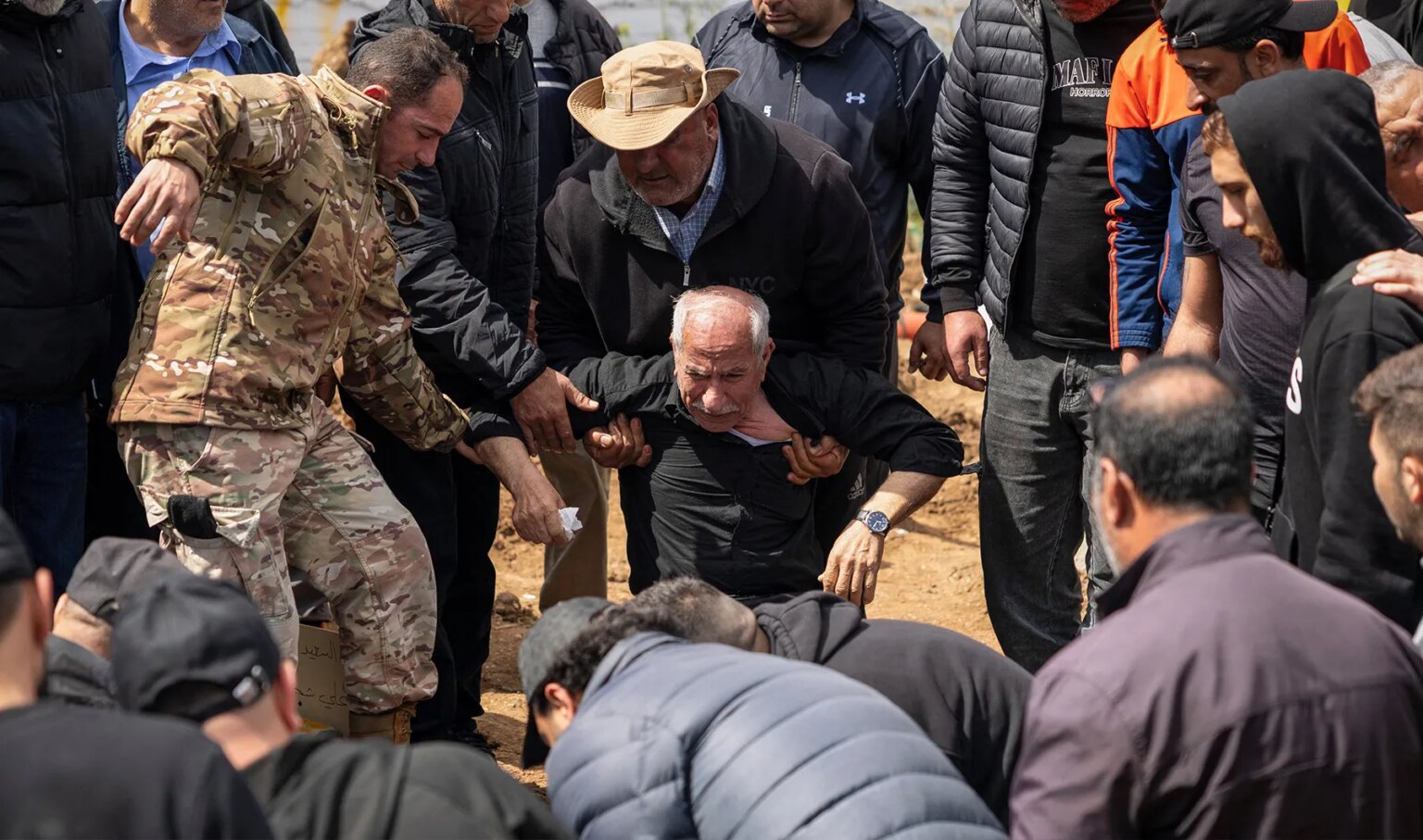 Renewed Israeli strikes pound Lebanon as floor offensive deepens | Israel assaults Lebanon | UNW